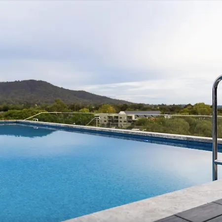 The Hamptons - Lux 2 Bed 2 Bath, Pool - Central Location Canberra Exterior photo